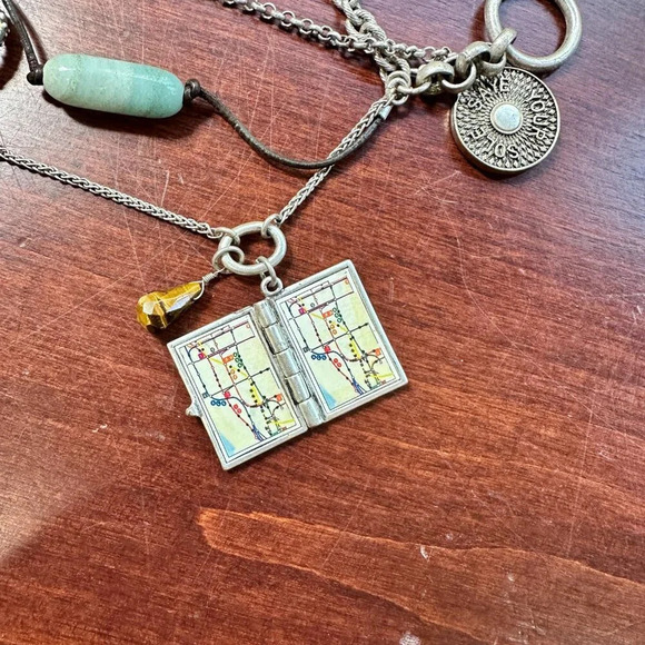 KENNETH COLE New York Silver Tone Toggle Charm Bracelet - Picture 7 of 11